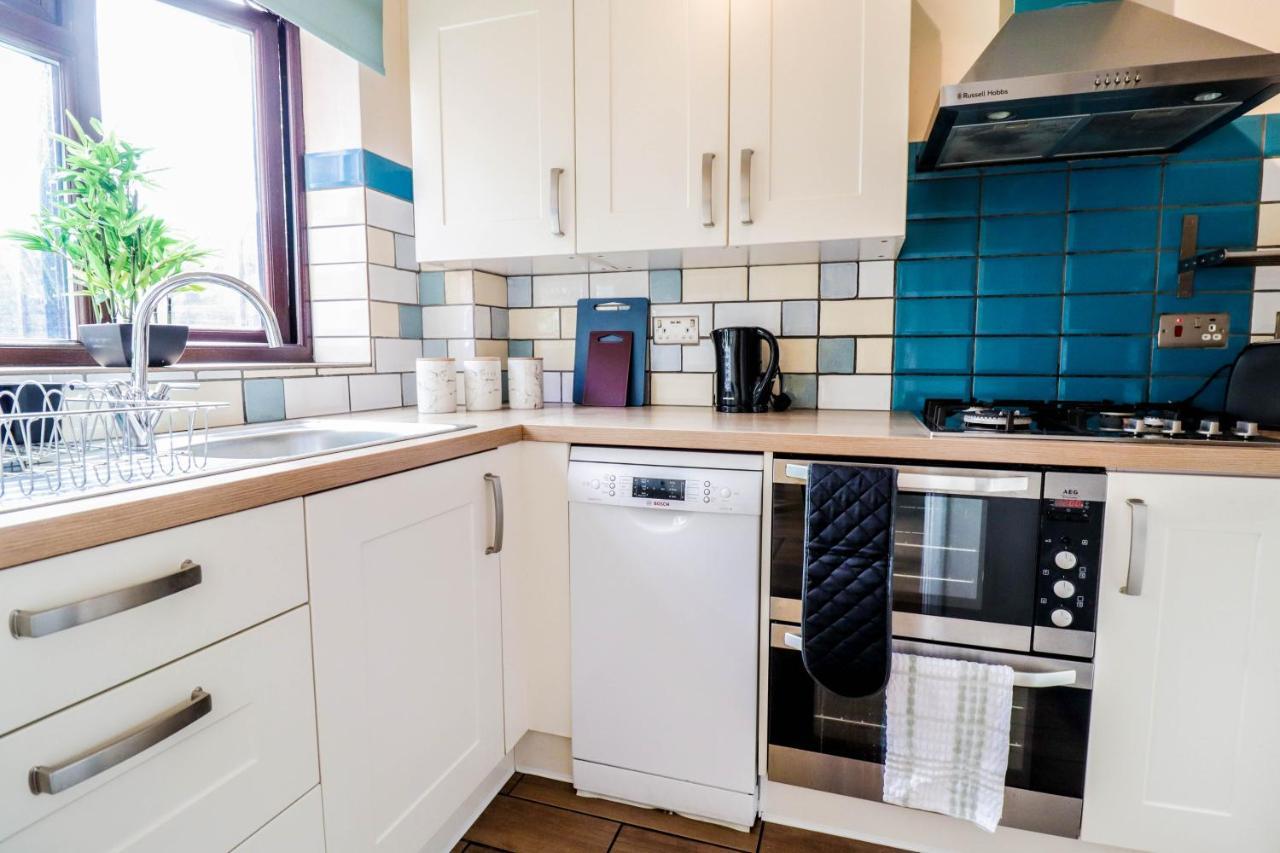 Spacious 1 Bed Flat-Free Parking Hillingdon Exteriér fotografie
