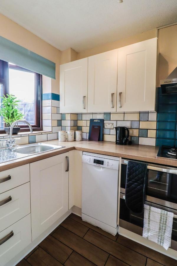 Spacious 1 Bed Flat-Free Parking Hillingdon Exteriér fotografie