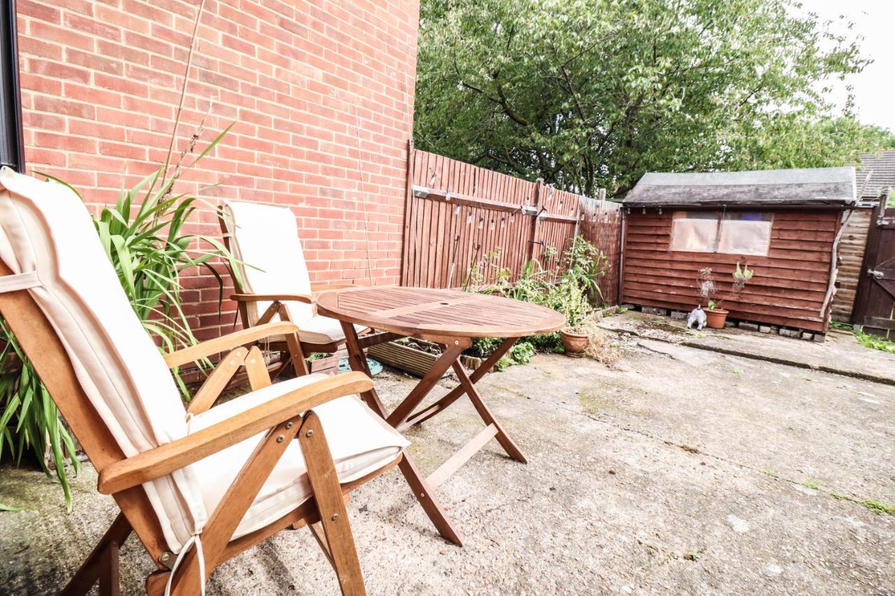 Spacious 1 Bed Flat-Free Parking Hillingdon Exteriér fotografie
