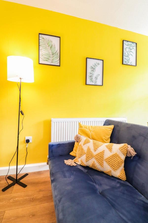 Spacious 1 Bed Flat-Free Parking Hillingdon Exteriér fotografie